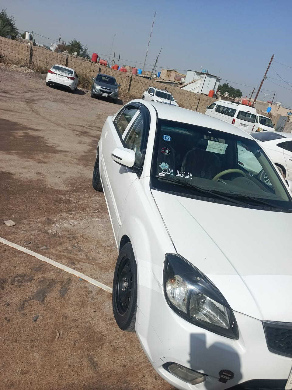 وزسلام عليكم كيه ريو ١٢ بيهه جاملق مبدل وداير معمر تخم تاير حداديه تبريد ثلج دواخل جيس عوزهه كير تمشي ع نمرا ثانيه بس سياره جاهزه وسنويه ل٢٨ /***********بس واتساب شغال 

السعر ٨٠ وبيهه مجال بسيط
