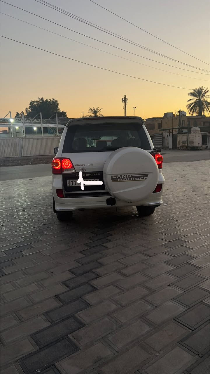 بسم الله يا الله 
لاندكروز موديل 2008   موصفات VXR للبيع 
السياره فول مواصفات السياره نظيفه جدا داخل وخارج  
السياره مرتبه شوفت عينكم تجي 
بمواصفات بصمه دخول   بصمه تشغيل  
شاشه كامره والسياره تجي دبل اسبير  
ومحرك V8 4600
اثمانيه اسلندر 
الكير اوتو (اوتماتيك)
السياره حلوه ومرتبه 
  صبغ جزء بسيط يعني ربع قطعه صبغ فقط لا غير هزه جديده ومرقم بغداد  الرقم الإنكليزي الجديد تحويل مباشر باسم المشتري حبايب 
//مكان السياره بغداد حي الجامعه ❤️
ومعروضه للبيع او للمراوس 
وهذا رقمي للتواصل حبايب 
راسلني واتساب او خاص تدلل اثنينهم موجود 
***********
وهاي قناه التلي بيه اهواي سيارات معروضه حبايب تحياتي الكم

https://t.me/ali1hhm
