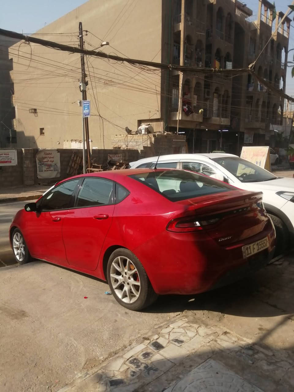 السلام عليكم دوج دارت للبيع ٢٠١٣ محرك ٢٠٠٠ رقم بغداد بأسمي مكان بغداد رقم *********** السعر ٧٨ وبيهه مجال
