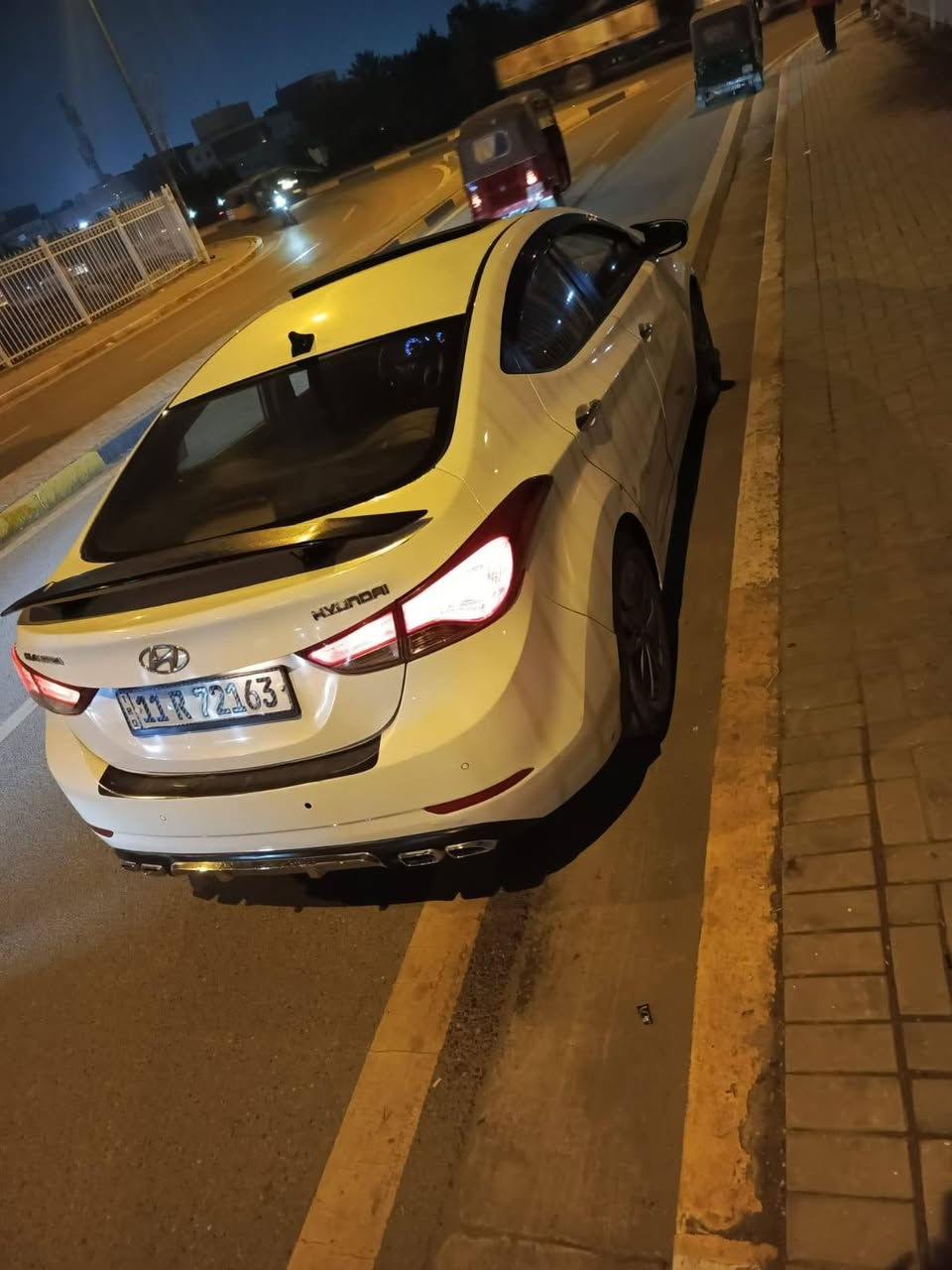 السلام عليكم سياره النترا خليجي 2015 مال جناي نفس ما موضح بالصور  سياره كلش نظيفه وحلوه مال بيت الاستفسار الاتصال على هذا الرقم السعر 125 وبيها مجال حق الجيه 
المكان بغداد الشعله الرحمانيه 
***********
