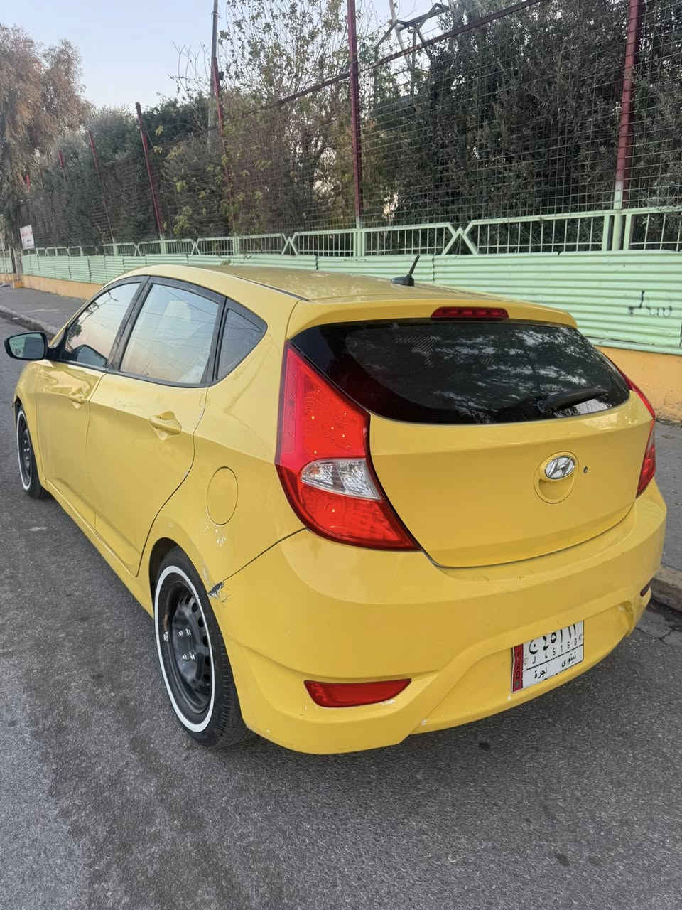 اكسنت موديل ١٧ ماشيه ١٢٠ سياره محرك ١٦ GDi كير At المرغوب جاهزه للشارع بيها ٤ قطع مبلات سياره بيها داخل جهت نفر بل دوسه هيئه ٢٠٠ الف ع شاري غرامات صفر سياره حلوه وترايك للبصره سعرها 85 $ شرط تحويل والوكالة 
***********
***********
