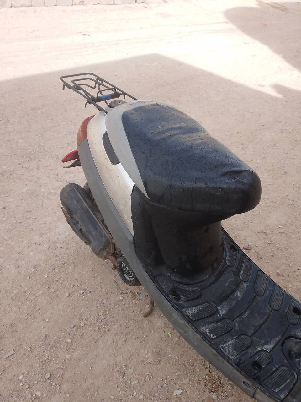 سلام عليكم دراجة بطه موديل 2003 دراجه كامله مناقصه بس باتري شغاله ربع هندر محرك اخرس مامفتوح مشيه حلو لأن اشاير بك لايت هورن دشبول كله شغال سعر 200مكاني كربلاء حي النضال قرب المستوصف ***********
