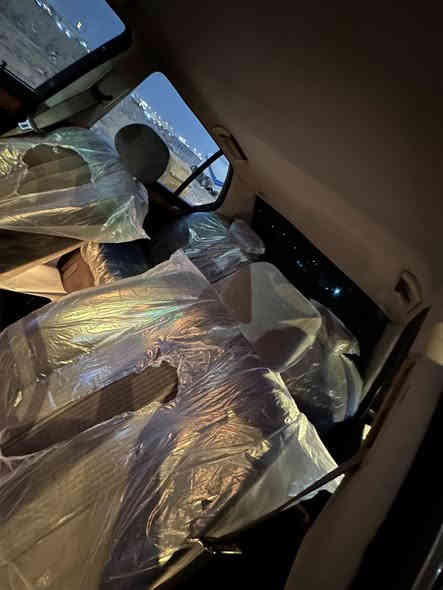 BMW 1991 السيارة جديدة مكينة كير حدادة  مصبوغة جمالية السيارة برغي ما بيعة نقص 
 تخم تاير جديد حدادة جديدة صبغة جديدة دواخل جديد جاهزة وارد يابان  الرقم التواصل ***********
