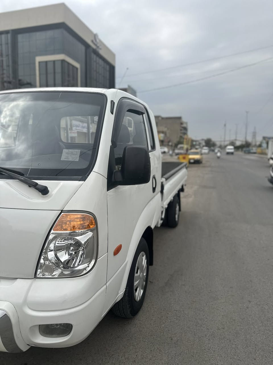 السلام عليكم كيا بنكو 3مسكر محوره بم نوزل موديل 2008رقم بغداد دولي محرك جيد حداديه جيده السعر 98العنوان بغداد الاورفلي رقم موبايل ***********
