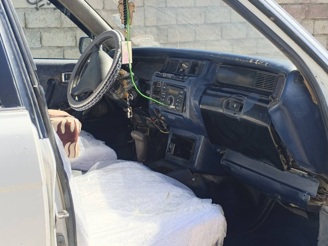 سيدان للبيع موديل90 محرك 3000 محرك كير شرط صبغ احزام جماليه شرط التحويل صلاح الدين دولي السعر ٤٥ وبيها مجال اتصل وتدلل***********
