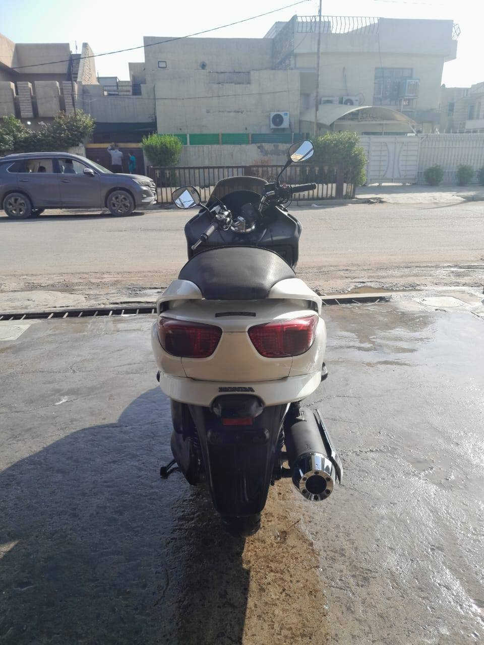 دراجة فورزا 08 عمية بلاد كاملة مابيهة اي نقص نضيفة جدا مامفتوح بيهة برغي تايرات جديدة ستاند حساس يدات تدفئة نكرة سلف السعر مليون ونص للاستفسار ***********
