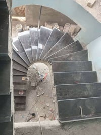 خلفه سيراميك جداري وارضي على 7 متفرغ حاليا لتواصل 07881776930