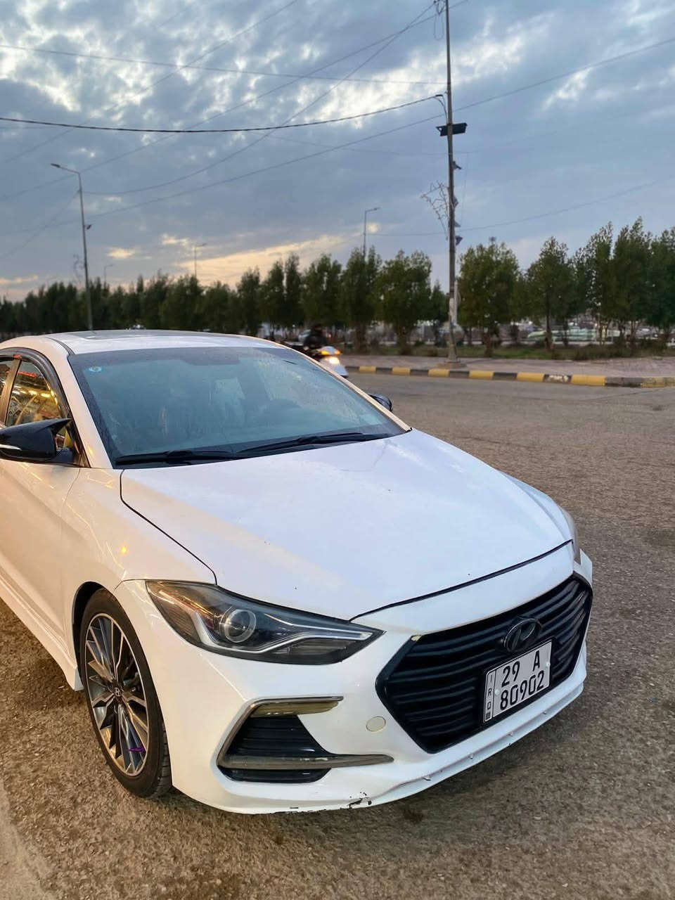 السلام عليكم لبيع النترا موديل 2018 فئه سبورت وارد أمريكي حادثهه جاملغ وبنيد بدون ايرباك  مع السونار مرفق بالمنشور وصور الحادث مكينه 1600 تيربو كير اوتو  ٧ نمره دبل كلج مو سفتي ولا ايتي نضام كلج السياره جاهزه من كل النواحي تخم تاير مكينه كير صدر كهربائيات كفاله مواصفات فتحه بصمه تشغيل +بصمه أبواب كشنات تدفئه تبريد +جلد + تبريد لمس تحكم ستيرن جهتين شفتات ستيرن حساس خلفي شاشه كبيره دمام راداد تحديد مسار راداد بالمري شاشه كار بلي اشاير بالمري اشاره ترحيب  كزوز رياضي  تعمل نضام سبوت ونضام عادي بعد بيهه   مواصفات ما ذاكرهن  مكان السياره واسط الكوت مركز المدينه رقم الهاتف ***********
