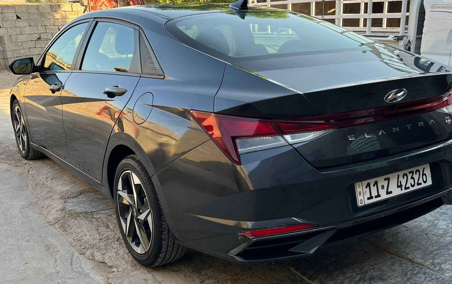 سلام عليكم  الانتره للبيع 2023 سياره  ماشيه 11000 الف ميل سياره  جديده حادث فقط جاملغ خلفي بارد رقم بغداد باسمي تحويل ثاني يوم  ــــــــ فول مواصفات  عدا لفتحه  رادار امامي شاشه جبيره متصله جنطه كهرباء سايدر بريك كهرباء. بصمتين.سعر)168( بيهة مجال   ـــــــ***********  واتساب او تصال
