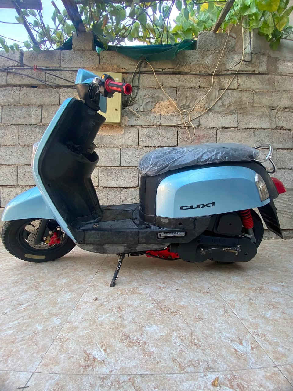 بوليسي موديل 2007 ) مزودة شيال رياضي يدات صالنصة رياضي كهرباياتة كلها شغاله تايرات جدد نقص بيها قبق مال بانزين مكينه مبدل بيها بس ولفات فقط كلشي متصرف عليها ربع مذب عليها نكرة سلف كيج سرعه شغال مكاني مدخل الرحمه مجمع الصناعي قرب مدرسه الحياة رقم*********** واتساب اتصال بكيفك سعر 500 وبيها مجال
