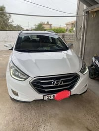 سياره توسان موديل 2015 سيارة كفاله من الصبغ والبارد جدا نضيفه مثل مامو...