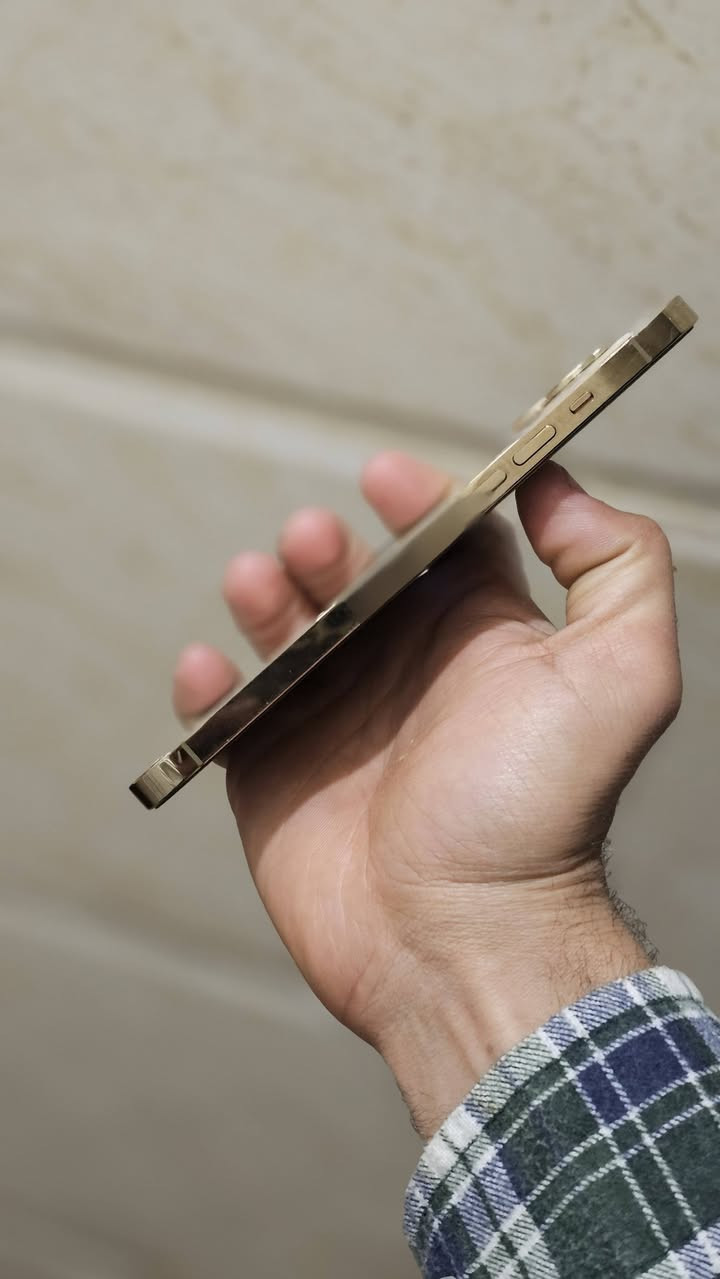 ايفون 12 برو ماكس
💾 ذاكرة 256GB
✅ مكفول من كل شي
❌ ما عده شاشة مبدّلة
✋ على إيدي
🔓 الفيس آيدي شغال 100%
🌍 الموديل: MAAA (شرق أوسط)
🔋 نسبة البطارية: 94%
✨ الجهاز شرط ونظيف – ما معلايه
🔄 عدد دورات الشحن: 366
📦 الملحقات: كارتون فقط
📍 المكان: النجف الأشرف
📞 رقم الاتصال: ***********
💬 واتساب موجود
