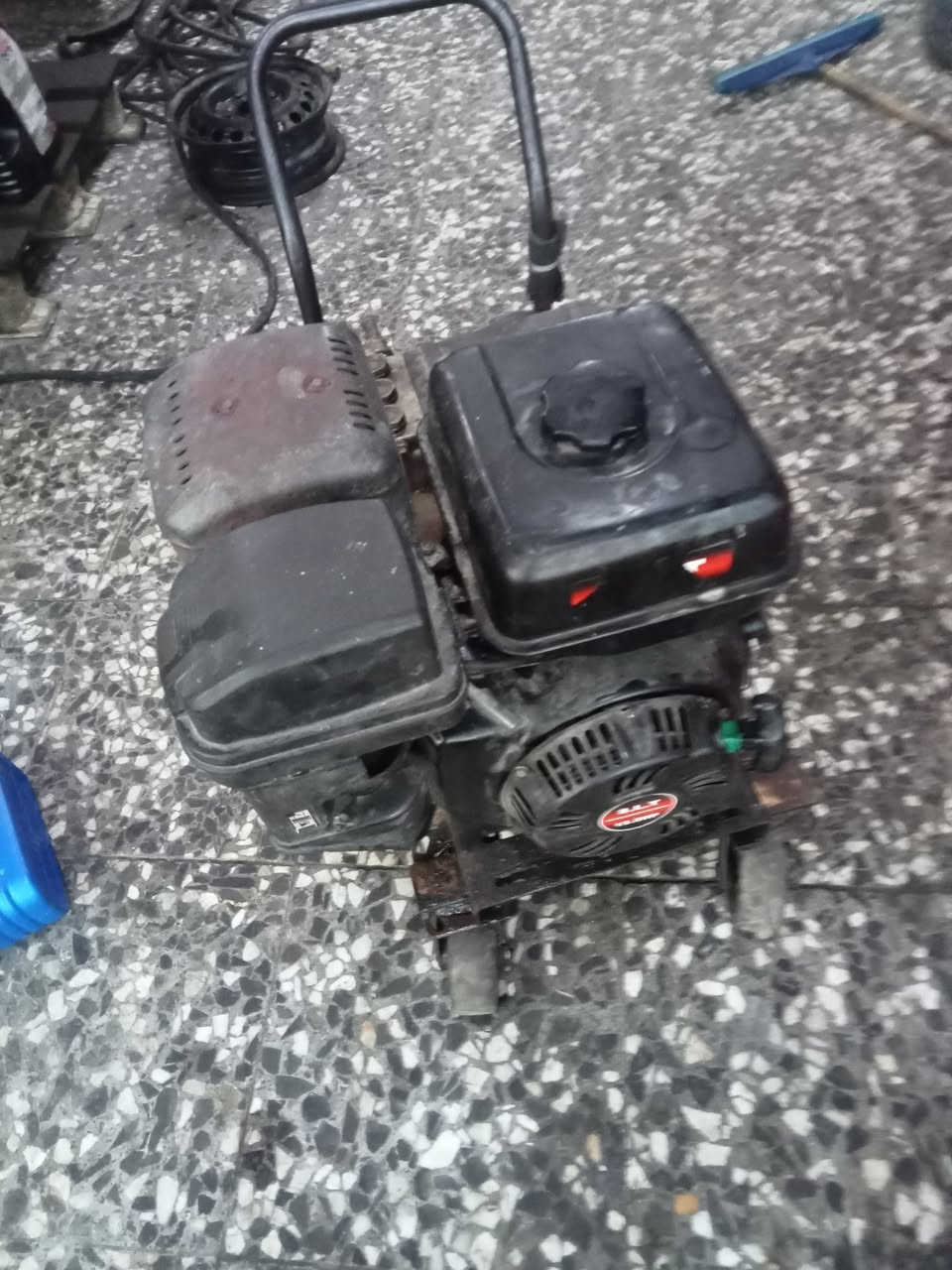 سلام عليكم مكينة 800الف بيها مجال
 كاملة مضخة ياباني علشغل مكاني بغداد مدينة الصدر تقاطع نادي جولان
***********
