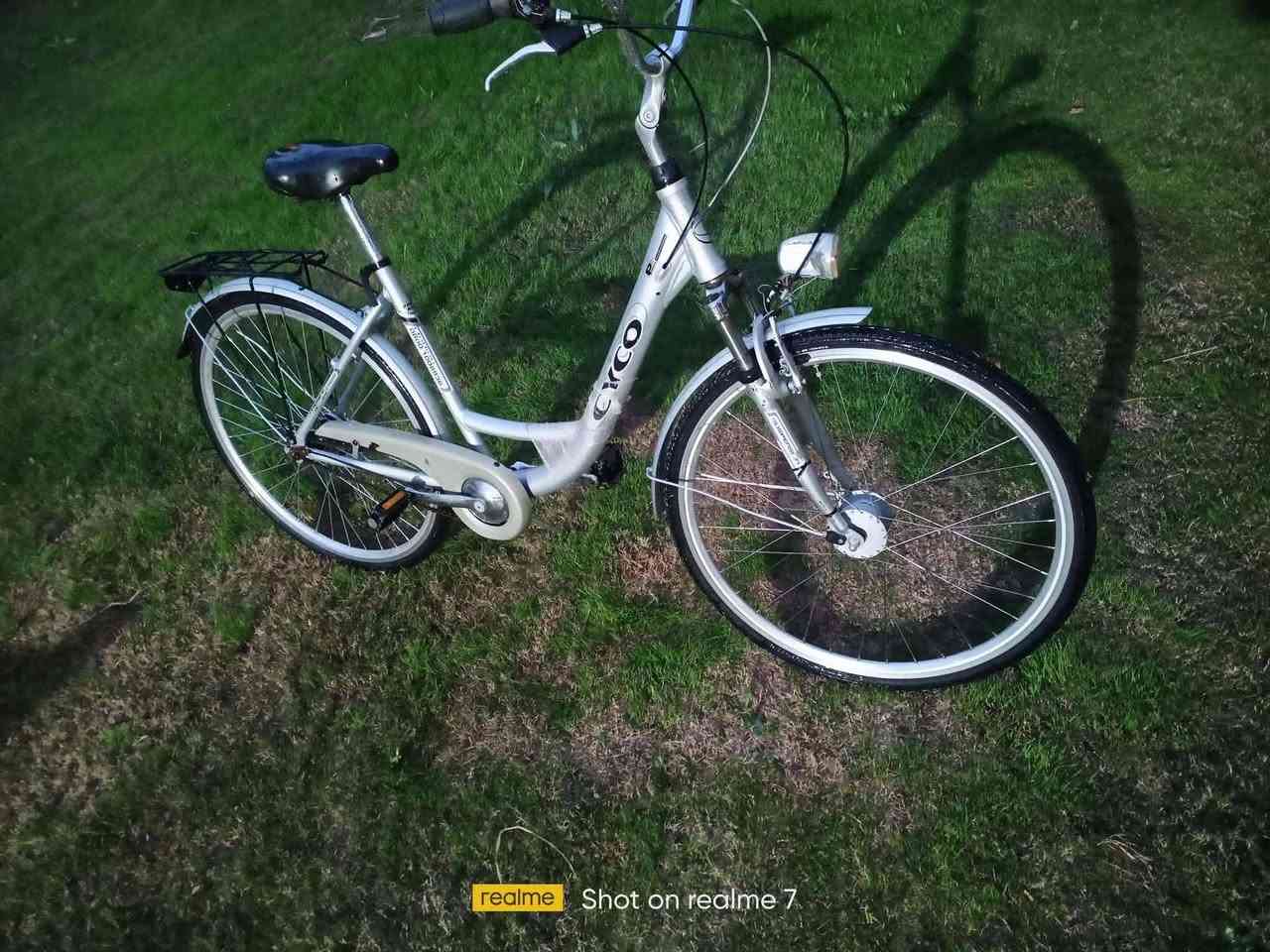 سلام عليكم
بايسكل حجم 28 للبيع سعر 120الف 
ماشه اماميه دبل لايت طاقه كير 3 نمر مكان فلوجة


**إذا كنت صاحب هذا الإعلان وتريد حذفه لأي سبب، رجاءا أرسل رسالة إلى الدعم الفني**