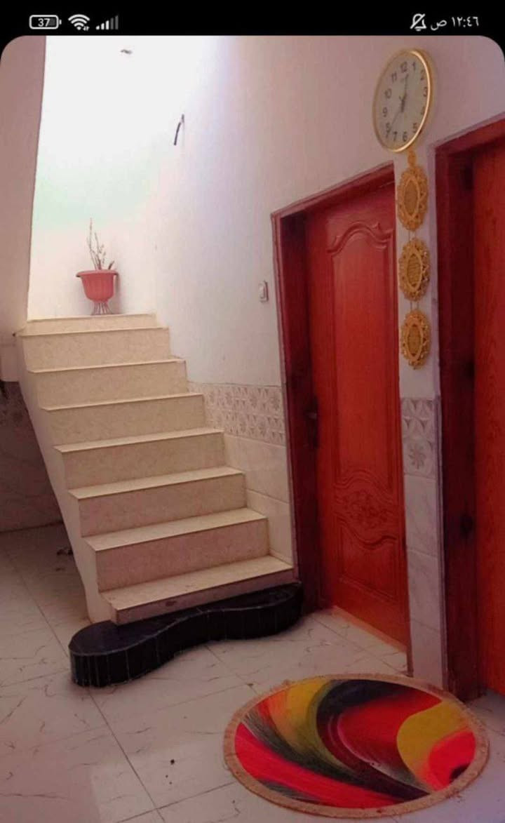 بيت للبيع الحر الرشديه مساحه ١٠٠متر كامل البيت اي نقص مابي ***********
