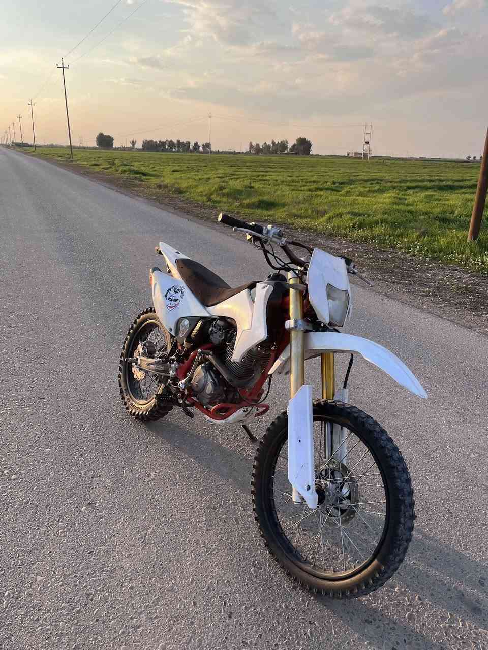 سلام عليكم 
قفاز crx 250للبيع 
 موديل 2023 

دراجه نضيفه 
وتاير وراه جديد بعده 
سلف يشتغل لايتات 
الي يريده يدخل خاص مكاني داقوق


**إذا كنت صاحب هذا الإعلان وتريد حذفه لأي سبب، رجاءا أرسل رسالة إلى الدعم الفني**