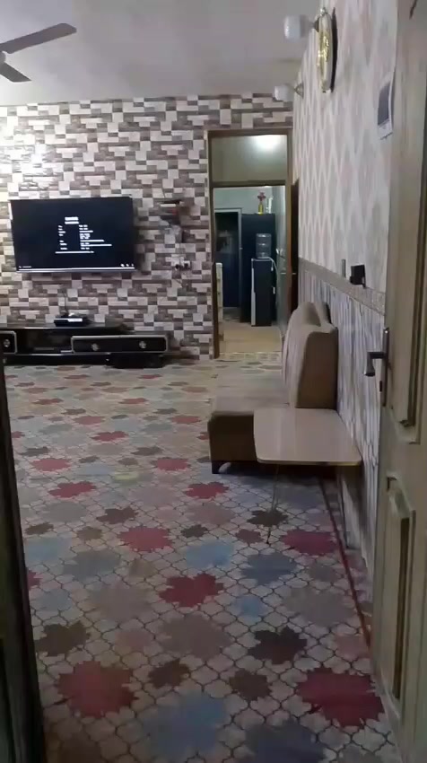 السلام عليكم دار للبيع طابو ملك صرف الأمين ثانيه قرب أسواق كرار الوائلي مساحه 115 متر الدار طابقين يتكون من ثلاث غرف نوم استقبال صحيات داخل وخارج كل غرفه بيه سويت باقي التفاصيل بل مقاطع راح اخلي رقمي شراي خابر وبل خدمه***********
