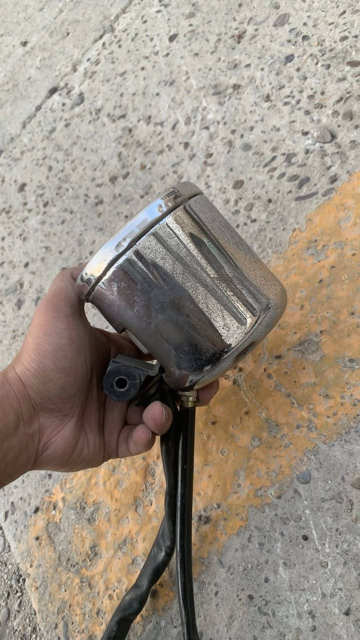 عداد بلادي  مع القاعدة للبيع
هوندا ستد  ٤٠٠ سي سي


**إذا كنت صاحب هذا الإعلان وتريد حذفه لأي سبب، رجاءا أرسل رسالة إلى الدعم الفني**