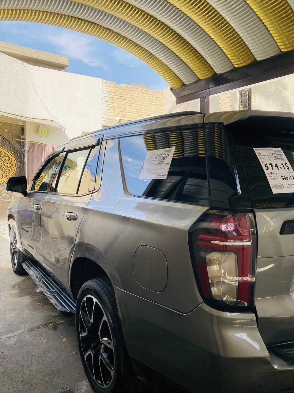 السلام عليكم 
تاهو موديل 2023 فئه RST 
فول مواصفات  
بسمي رقم بغداد 

مكان السياره :- بغداد العامريه 
رقم الهاتف :- *********** 
علما الرقم بي واتساب 
السونار مرفق ويه الصور
السعر :- 370$ بي مجال 
او مراوس حسب القناعه
