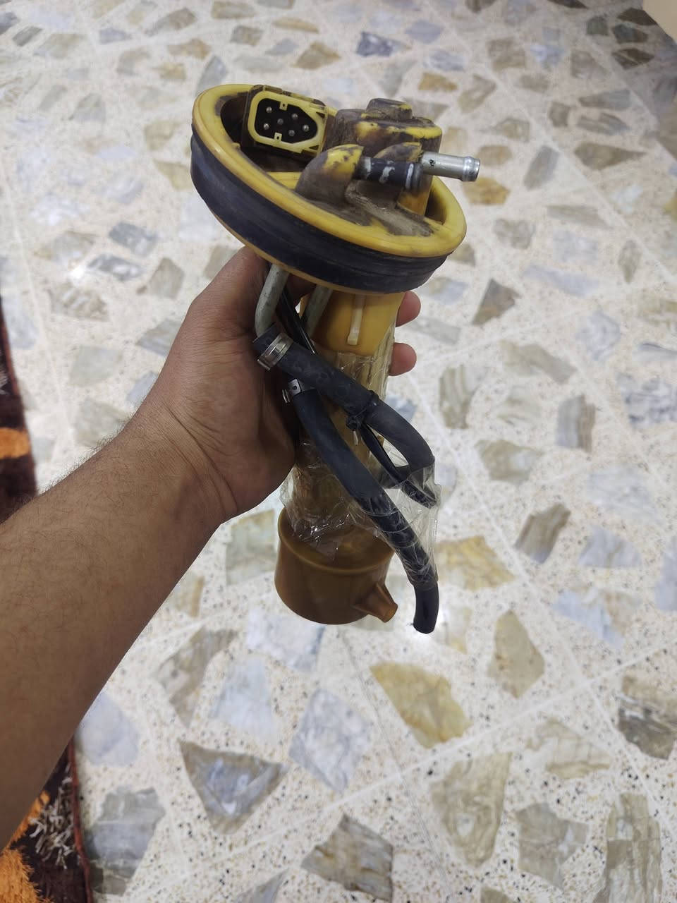 السلام عليكم طوافات بانزين مال 500 للبيع وحده كصه وحده عراقيه السعر خاص مكاني تكريت الشراي يتصل عالرقم ***********
