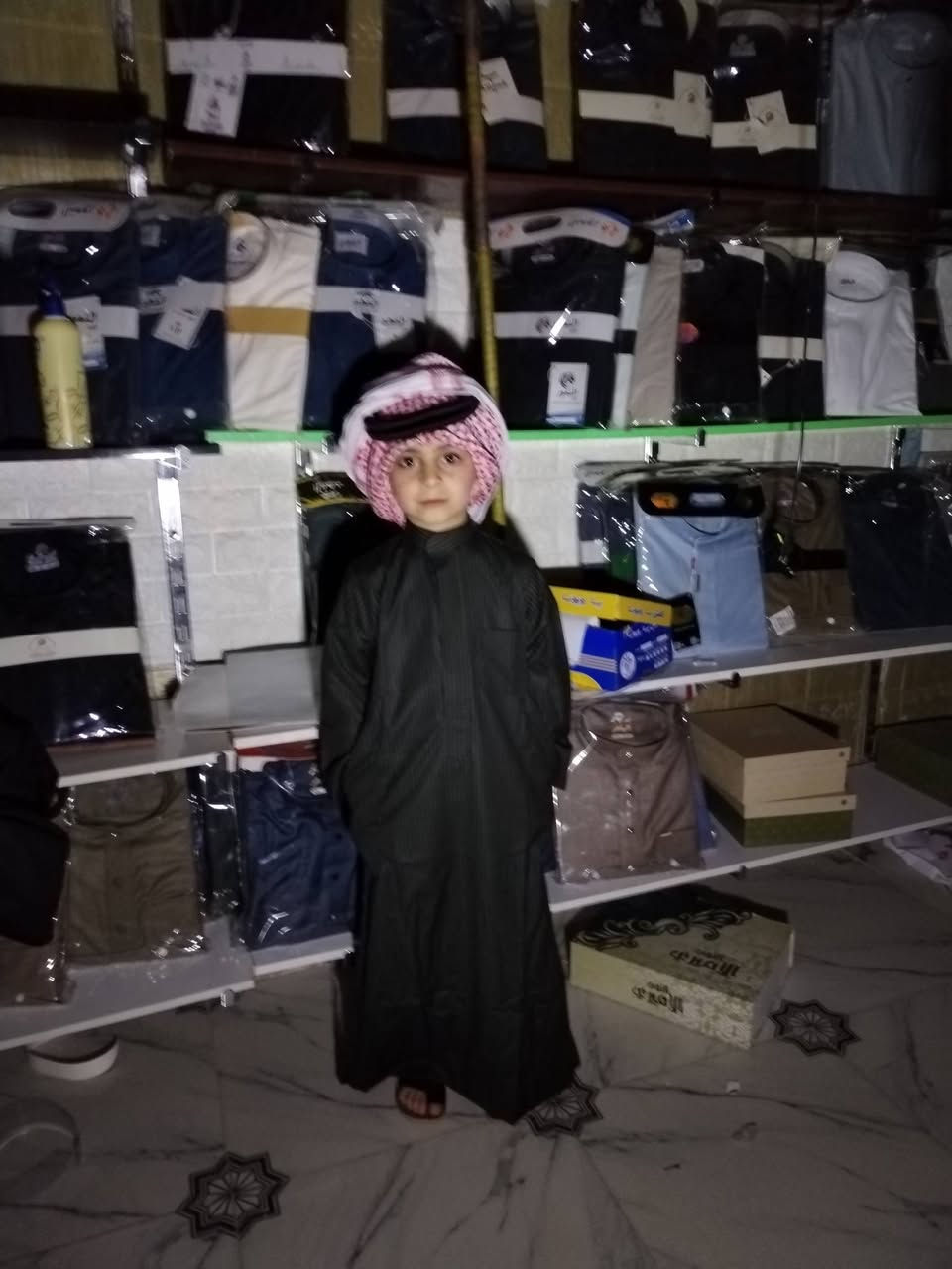 العيد ويانا أحلى 🎉
يعلن محل الجوهرة عن توفر طقم طفل مميز:
دشداشة طفل مع شماغ وعكال وسبحة وعباية 👦🏻
طقم أنيق يخلّي طفلك يطلع بأجمل إطلالة بالعيد والمناسبات
العنوان سوق حديثة /محل الجوهرة مقابل مدرسة الفأرابي 
واتس
***********
***********
