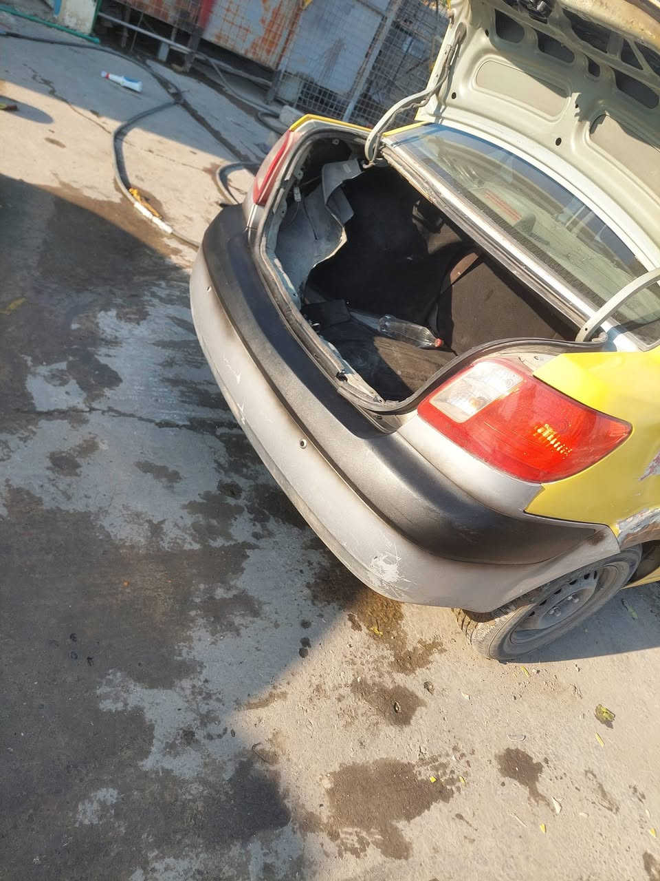 صباغ سيارات بسعار مناسبه
مزقيعي كبه قرب الرشيديه ***********
