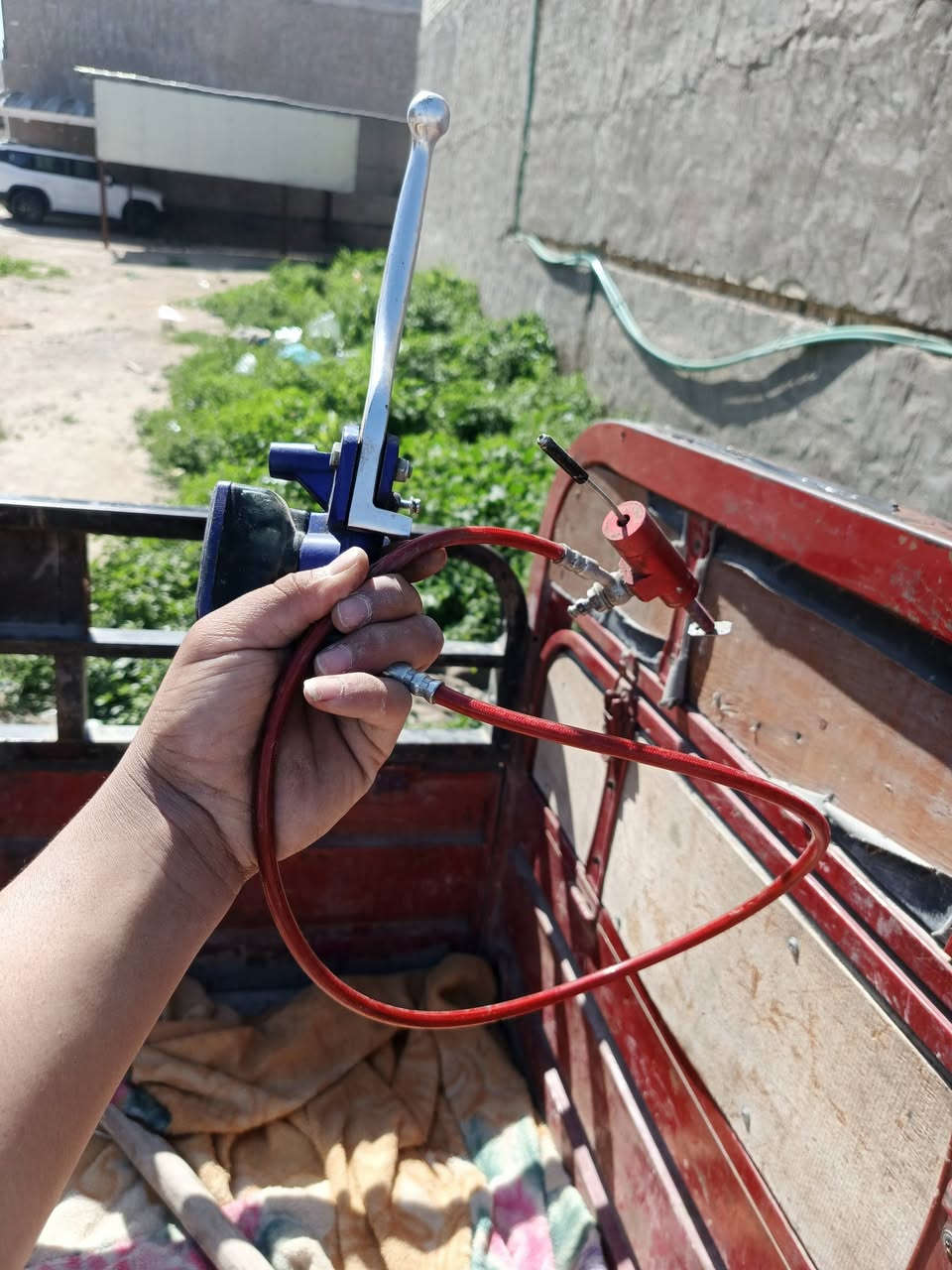 السلام عليكم غراض مال ايراني تفصيخ كلمن وسعره مكاني بغداد الشعب السريدات الرقم ***********
