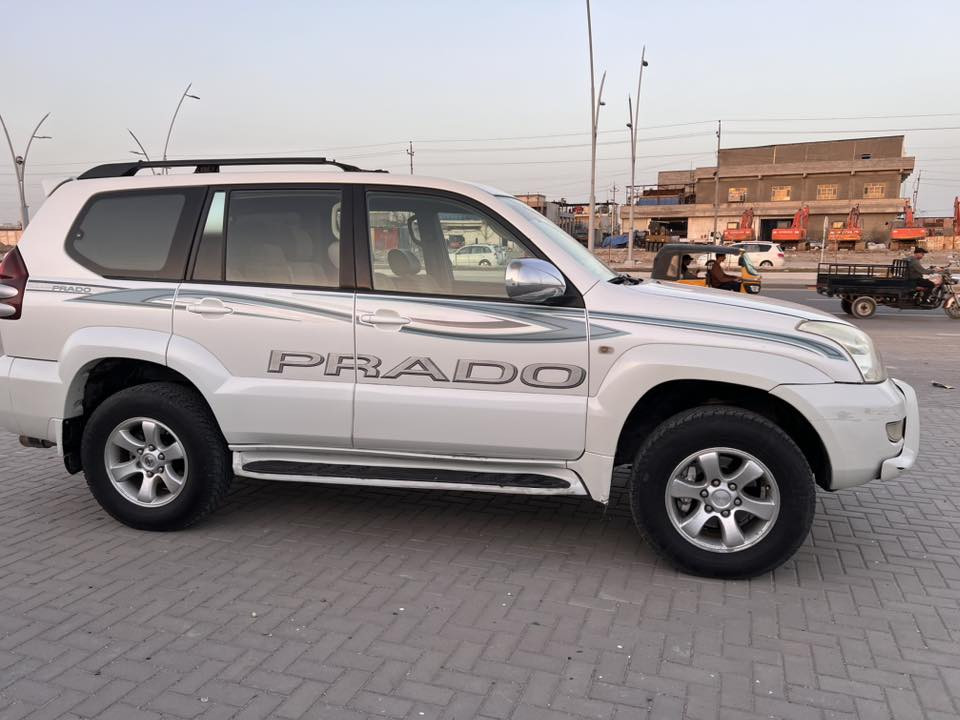 سلام عليكم برادو موديل 2007 بصره تحويل ثاني يوم 
خليجي كفاله عامه من الضربه والتبديل والصبغ  والبارد 
مكينه گير تبريد حداده تخم تاير كله جديد السياره ع وضع الشركه مامتعوبه
4سلندر 
7راكب 
السعر:160
للأستفسار الاتصال ع الأرقام التاليه
***********
***********
