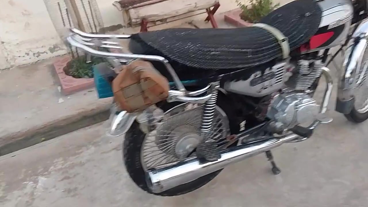 للبيع دراجه موديل 2021 السعر 450بي مجال حك الجيه


**إذا كنت صاحب هذا الإعلان وتريد حذفه لأي سبب، رجاءا أرسل رسالة إلى الدعم الفني**