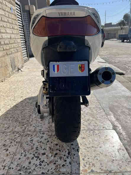 السلام عليكم تيماكس 500 موديل 2007 الدراجة كفالة عامة من كل النواحي نضافة الكفرات 85  الدراجة جديدة واحلا من الصور عليها تاير خلفي جديد ومنضومة زينون عالي ناصي الدراجة على ايدي وما افولها بس محسن شلعة ومعدل قوي جداً جيب وياك فيتر وافحص 
السعر 18 مكاني بغداد الدورة للاستفسار متوفر واتس او اتصال 
***********
