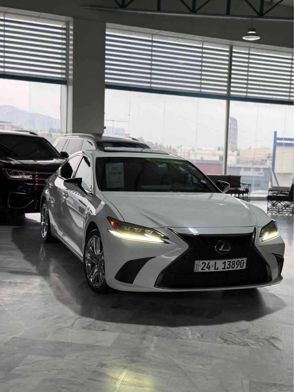 لكزز F SPORT  ES350  2021 

Full مواصفات 
السياره كفاله من الصبغ 
بيها فقط PDR  بالجاملغ 

ماشيه 31.000M
‎سلايت 
داتا شو 
سماعات Mark Levinso
كشنات تبريد وتدفئه 
كشنات ميموري وكهرباء
لايت 3 عدسات 
صندوق كهربائي
وضعيات قياده  سبورت  وايكو ونورمال 
شفتات ستيرن 
رادار امامي خلفي 
نقط عمياء 
تحديد مسار 
كيج الكتروني 
اوتو هولد
هاندبريك بصمه 
وبعد بيها مواصفات 

السعر. 385 ومجال بسيط 

السياره لوك جديده 
وشايف خيرها للي ياخذها 

مكان دهوك 
***********
واتساب دهوك, العراق
