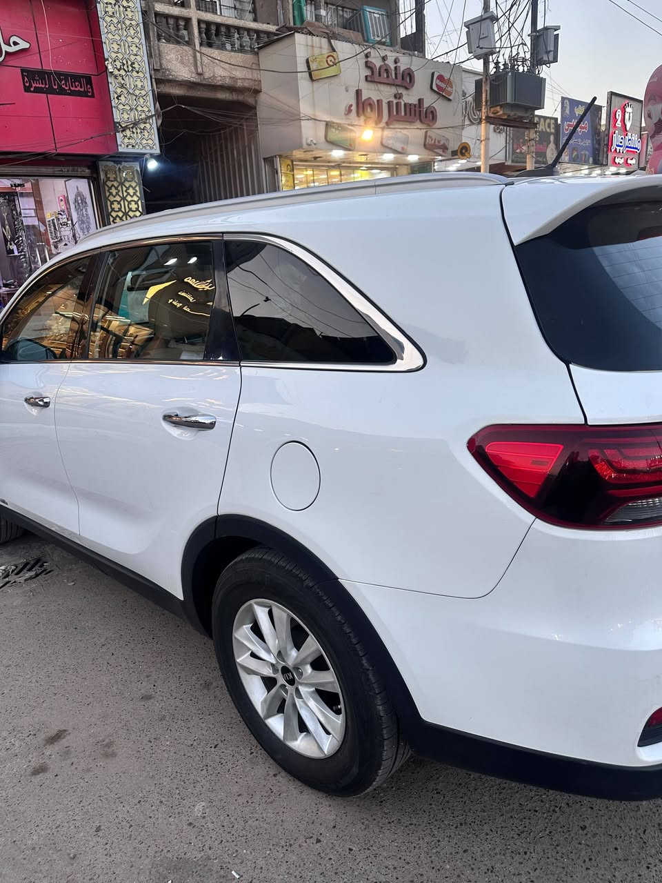 سلام عليكم كيا سورنتو وارد أمريكا البيع موديل 19 
ماشيه 115  
محرك 6 
7 راكب حادث بدون ايرباك  
سياره جاهزه من كل نواحي بدون نقص 
كير محرك كفاله تبريد شغال 2 قطعة   
مكان السياره بغداد حي اور   
***********

