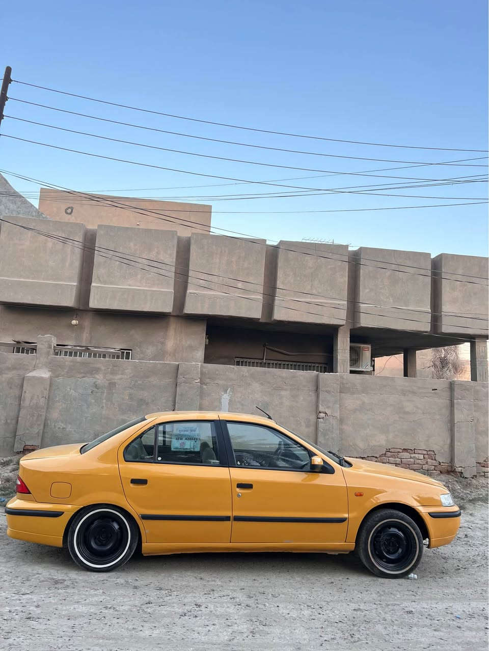 سمند موديل ٢٠١١ محدثه ١٧ كرستال 
رقم بابل انكليزي بأسمي سنويه ٢٠٣٠ وهزه جديده 
مصفره هيئه وغرامات
مكينه كير حداديه كله كامله 
تبريد شغال 
تخم تاير جديد 
مابيه اي ضربه وخياسات مابيه
مكان السياره بابل الحله 
*********** حلة, بابل
