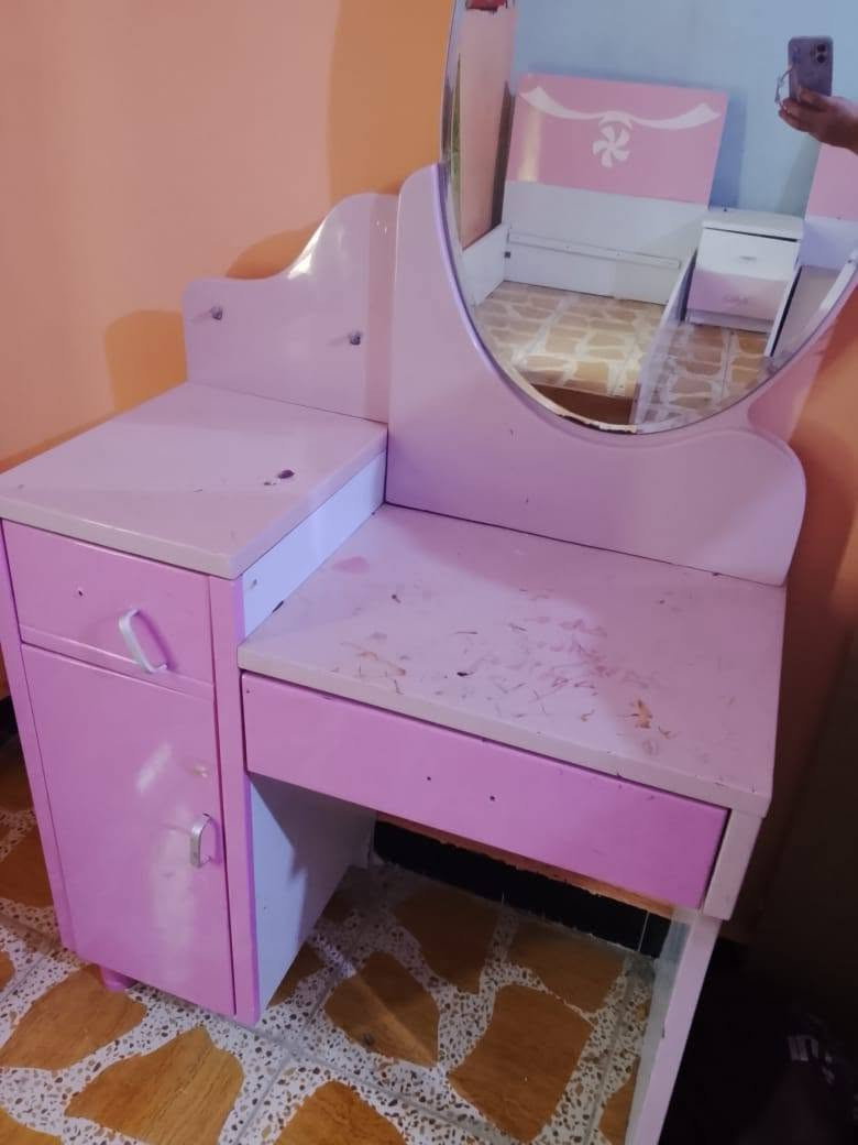 غرفه ب 200بيهه مجال
الميز ب 50 كنتور 125


**إذا كنت صاحب هذا الإعلان وتريد حذفه لأي سبب، رجاءا أرسل رسالة إلى الدعم الفني**