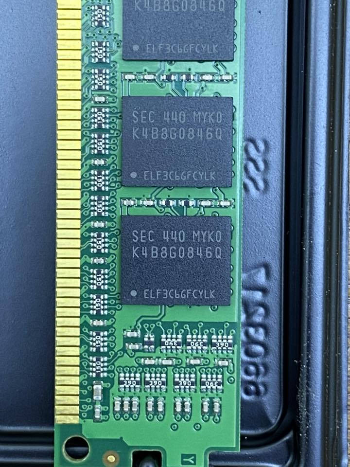 رام سامسونك DDR3 8G
العدد ١٠


**إذا كنت صاحب هذا الإعلان وتريد حذفه لأي سبب، رجاءا أرسل رسالة إلى الدعم الفني**