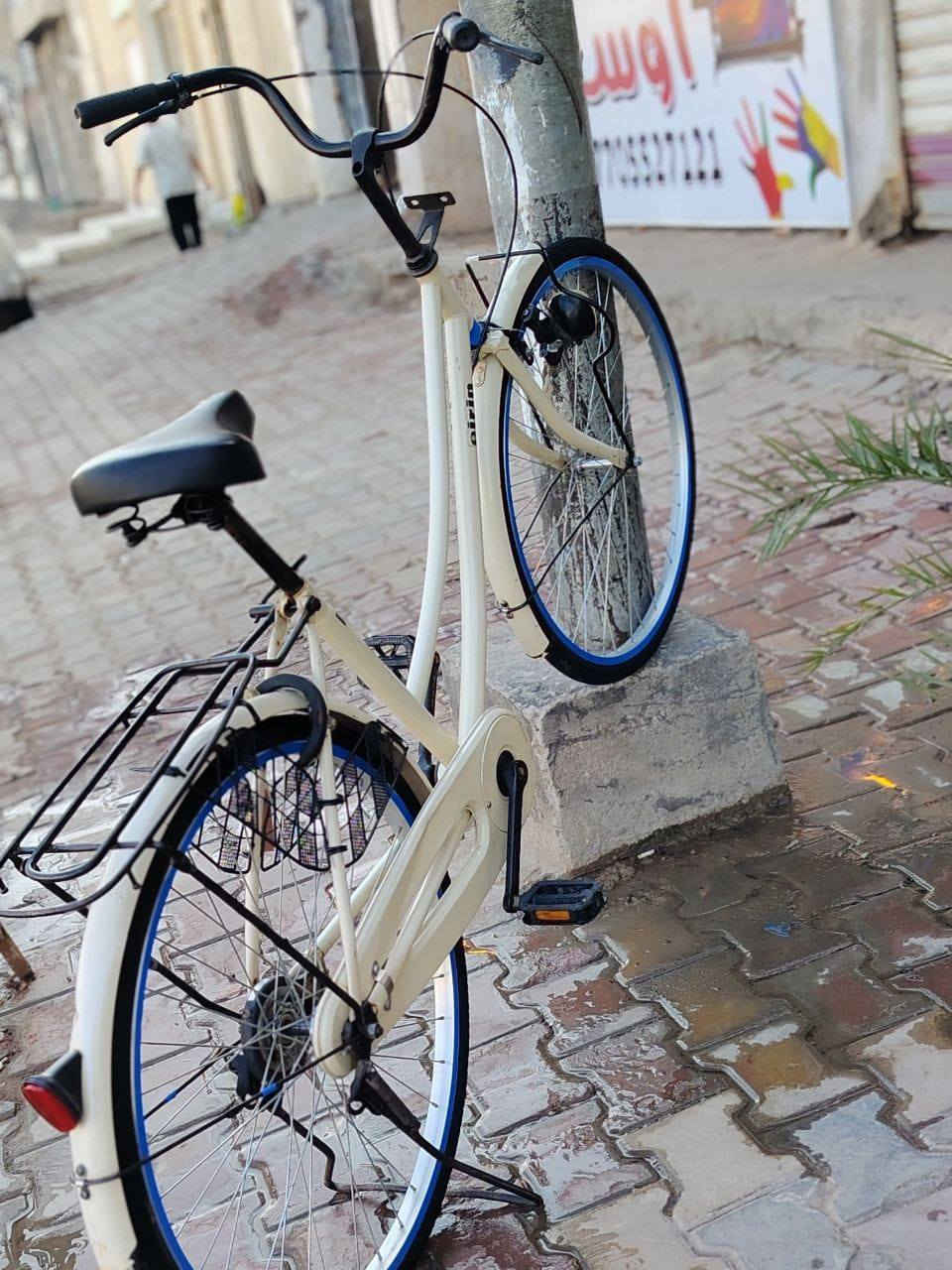 سلام عليكم بيسكل لبيع بيسكل ياباني بيسكل نضيف حاويه سياقته رزنه غراضه كامله سعر ميه واربعين اوبي مجال اتصال وتساب فقط  ***********
