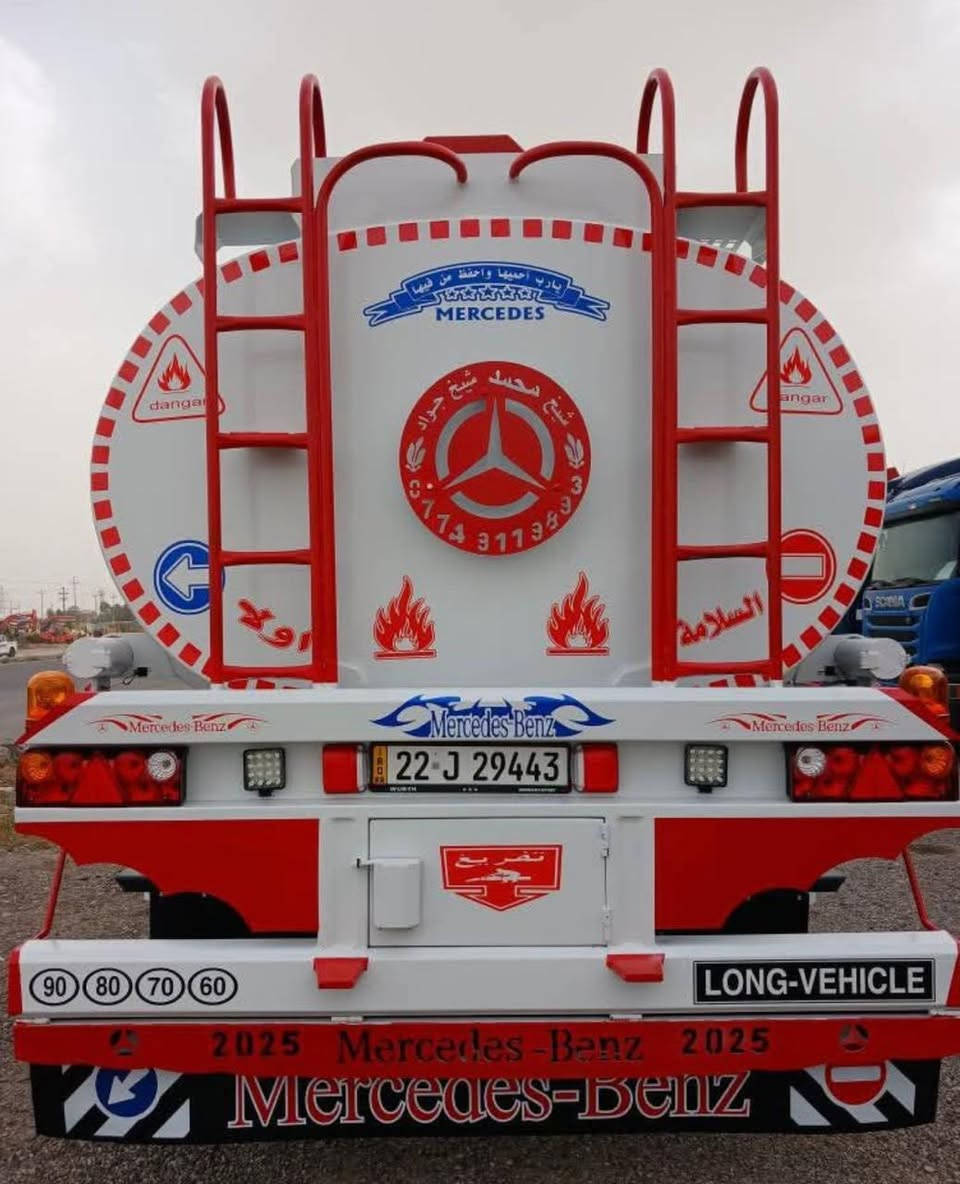 سلام عليكم اخوان دنكر كاز رقم أربيل موديل 2017جديد وكفاله عامه   مارسيدس اكتروز دبل كابينه 
21 طن 
باسمي اخوان سنويه جديده 2030
السعر 310 وبيه مجال قليل 
العنوان البصره سفوان 
الرقم *********** 
الرقم ***********
