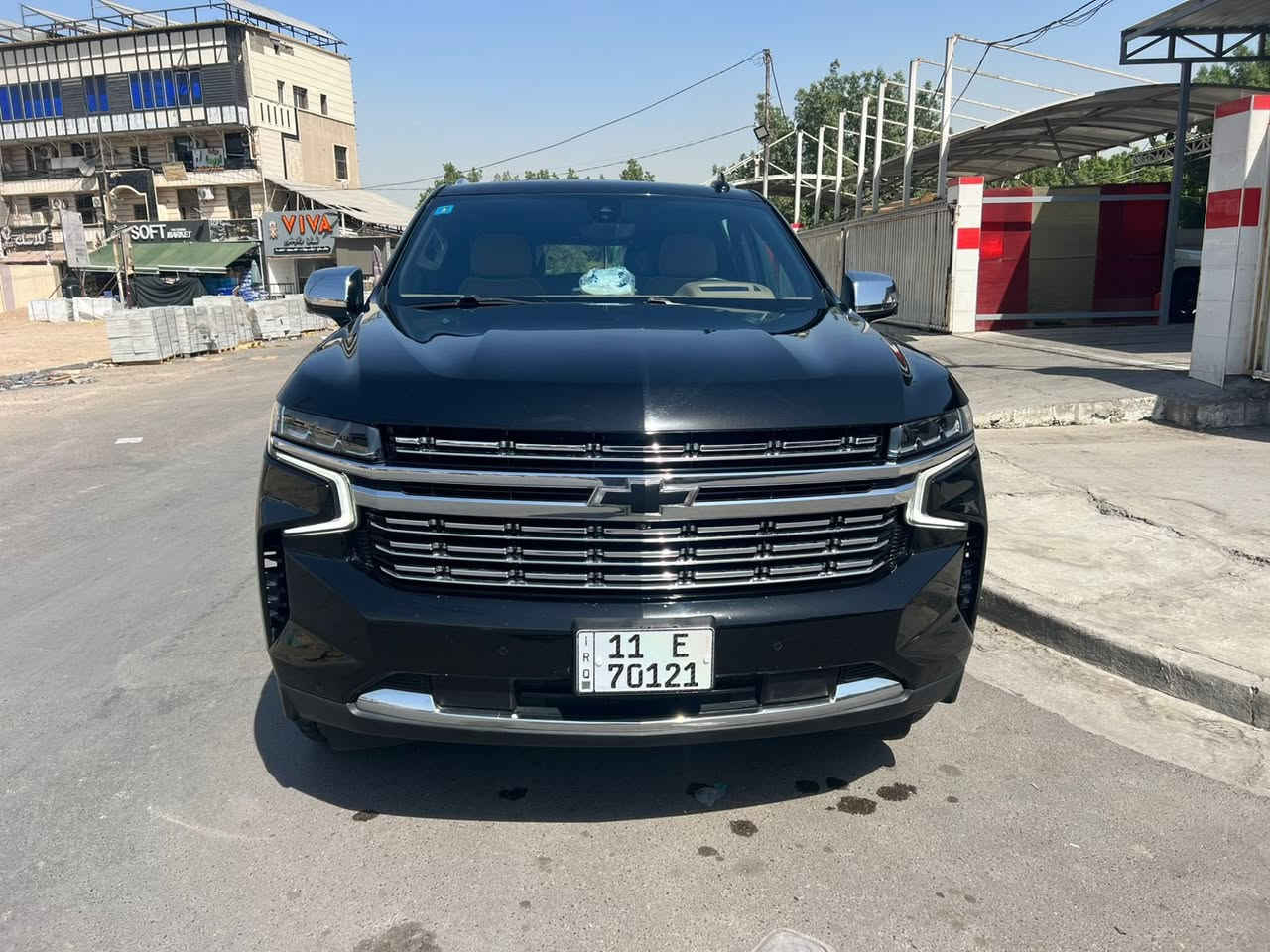 السلام عليكم
تاهو بريمير موديل 2022 
خـليـجـي 
مكفوله كفاله عامه 
رقم بغداد تحويل ثاني يوم 
فول مواصفات اعلى فئه البريمير
 جكات      
٥ كامرات
المواصفات 
عدادات
 الكترونية دجتال ٤ وضعيات
جكات ٤ وضعيات. 
العلامه السوداء
5 كامرات محيطية ٣٦٠ درجة. 
رادارات محيطية أمامي خلفي جانبي. 
داتا شو يعرض معلومات الشاشة على الجامة الإمامة. 
تبريد تدفئة المقاعد الامامية والخلفية  مع تدفئة الستيرن. 
خزن كشنات 2 وضعيات. 
ثلاجة وضعيتين تبريد وتجميد - 5. 
كشنات كهربائي للصف الأول والثالث. 
سقف بانوراما. 
 شاشات عدد 3 تدعم نظام أبل كار بلي ونظام أندرويد أوتو. 
شاحن وايرلس. 
دوسات جانبية كهربائية. 
 تشغيل عن بعد. 
تحديد المسار. 
فتح الصندوق الخلفي بالقدم. 
وباقي الموصفات المعروفة 
وكالة المنصور 
موقعها بغداد المنصور
للاستفسار فقط اتصال:***********
*مغلفه ppf سعره30ورقه
سعر سياره53ونص يعني530ونص ورقه
ماشيه سياره116km
