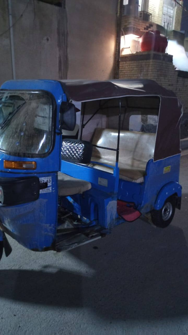 السلام عليكم تكتك موديل 19 محرك باجاج 19 تكتك مصريه حلوه مرتبه كشر مكينه نظيف ومكفول تكتك مال شغل اوراق سبعه كامله لوصل موجود لسعر 2250 وبيها مجال *********** بغداد
