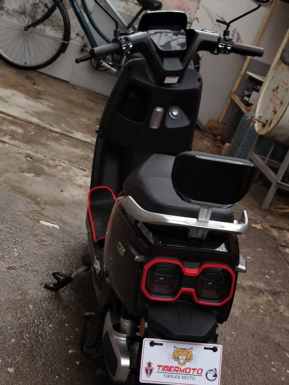 ❤للبيع للبيع ❤
ماطور نوع ريان الاستخدام نص شهر 
جديد جديد

السعر. خلي تعليقك. وشكد يسوه او عل رقم 
الرقم ***********
