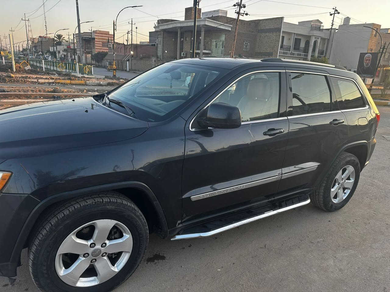 جيب لاريدو 2013  وارد امريكي 
لا لغد لا شواصي لا ايرباك كلهن مكفولات
ضربة خفيفة جدا
ماشية 152  ميل
رقم بغداد 
شرط التحويل والغرامات
تحكم ستيرن
تدفئة كشنات
تبريد قطعتين
شاشة جبيرة
كشنات جلد
صدر وتايرات جديد
يوجد بعض الشخوط والرصعات البسيطة
مكان السيارة بغداد

للاستفسار 
***********
