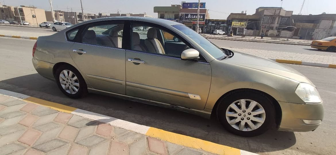 السلام عليكم رينو سافران ٢٠٠٩ رقم بابل ٦ سلندر المحرك بحالة ممتازة والگير جديد بيها باب وچاملغ امامي مصبوغات وبيها بارد مكانها الديوانية السعر ٨٥ وبيها مجال رقمي ***********
