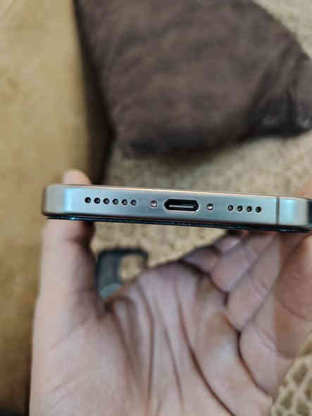 سلام عليكم آيفون 16 بروماكس 256 استخدام لزكه مضلله كفر اصليات استخدام اقل الشهر ضمان ماستر بعده جديده الجهاز كارتونه موجوده مالته طاك بس لوك واحد مكان الشعب ***********
