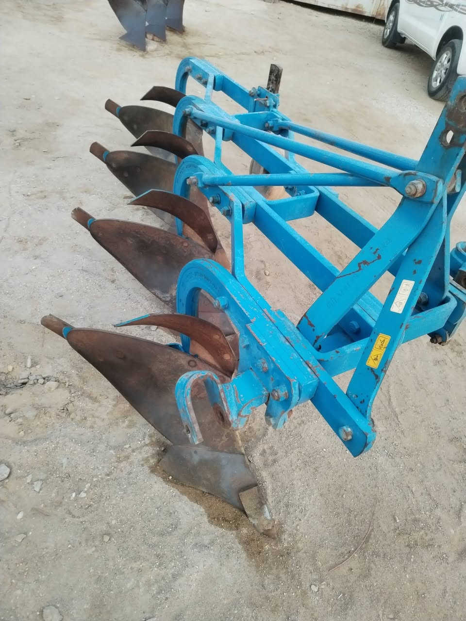 السلام عليكم 
للبيع فدان تركي البير حجم ١٠  رباعي العنوان واسط النعمانية 
***********
***********
