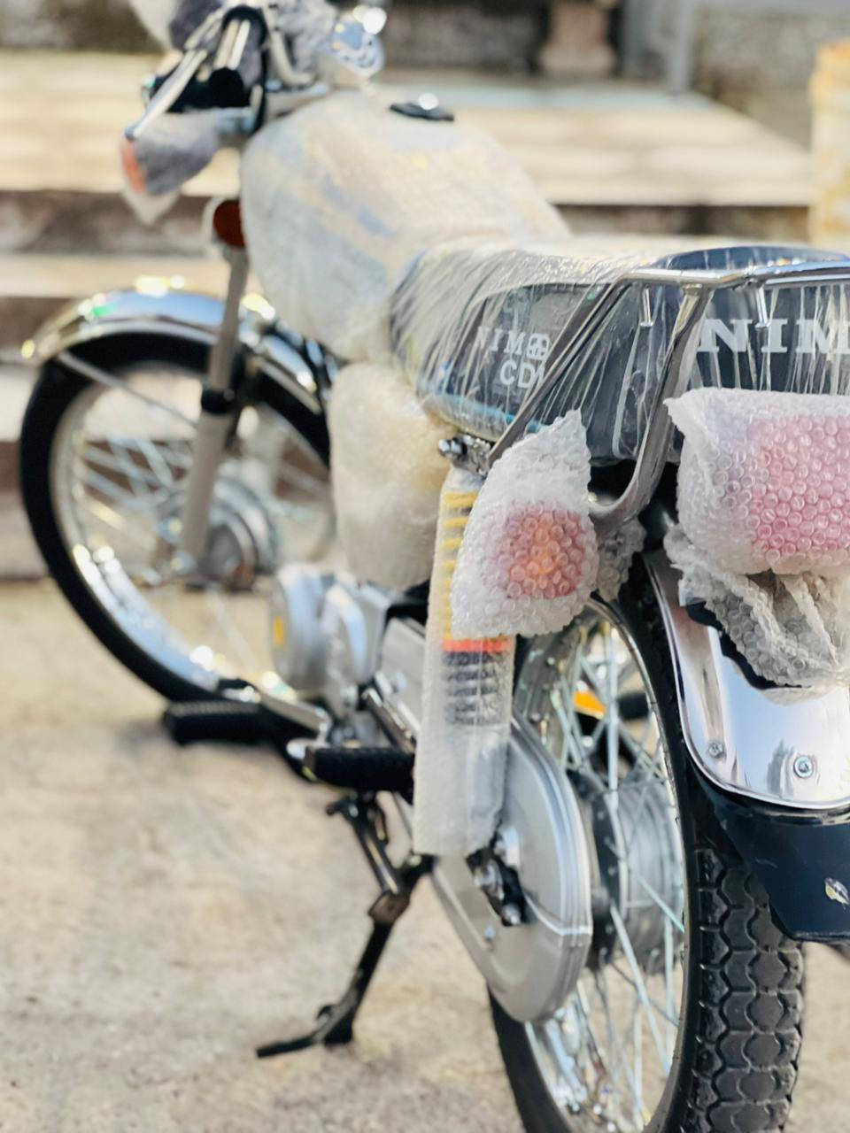 السلام وعليكم
دراجه نامه متياز مديل 2027 ما مشيه شي قليل دراجه جديدا سعرها 775 بي دراجه جديدا جديدا
*********** ديالئ بلدروز
