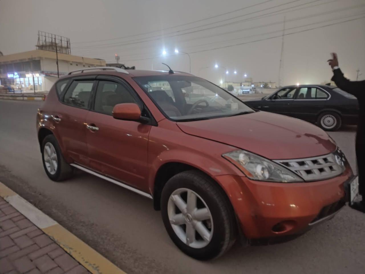 السلام عليكم
نيسان مورانو 2008 خليجي رقم انبار انكليزي تحويل ثاني يوم سنويه مجدده 
محرك V6 بلادي
كير بلادي
تخم تاير 
فتحة سقف
صدر جديد
 تبريد ثلج 
السيارة بيه صبغ باب بس الباقي مكفول السعر 80 وبيه مجال المكان الانبار الرمادي هـ ***********
