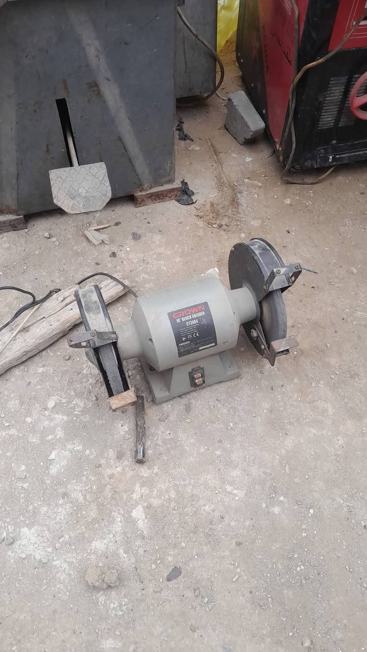 غراض مستعمله شي بصيط كلمن وسعرة الاتصال ***********
