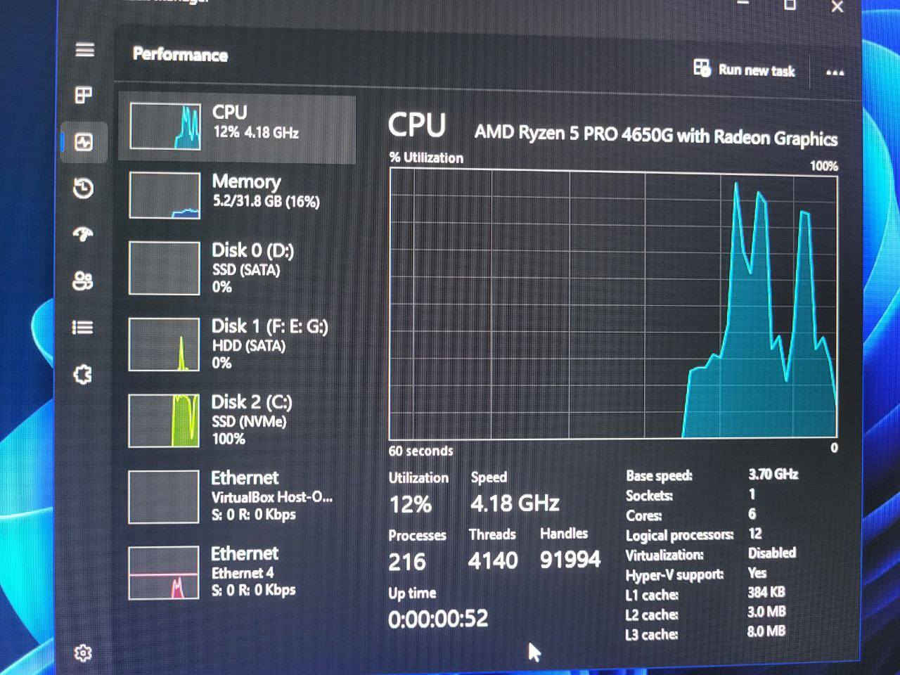 معالج من الفئة المتوسطة Ryzen 5 PRO 4650G مستعمل مع مروحة التبريد الأصلية
السعر: 80 ألف دينار
النظافة: 90% مثل ما مبين بالصور
 شغال 100% بدون أي مشكلة
يحتوي على كرت شاشة مدمج (Vega)
مكاني كربلاء -اكو توصيل 
🔹 Ryzen 5 PRO 4650G
Model: AMD Ryzen 5 PRO 4650G
Cores / Threads: 6 Cores / 12 Threads
Base Clock: 3.7 GHz
Max Boost Clock: Up to 4.2 GHz
Integrated Graphics: Radeon Vega Graphics
Socket: AM4
TDP: 65W


**إذا كنت صاحب هذا الإعلان وتريد حذفه لأي سبب، رجاءا أرسل رسالة إلى الدعم الفني**