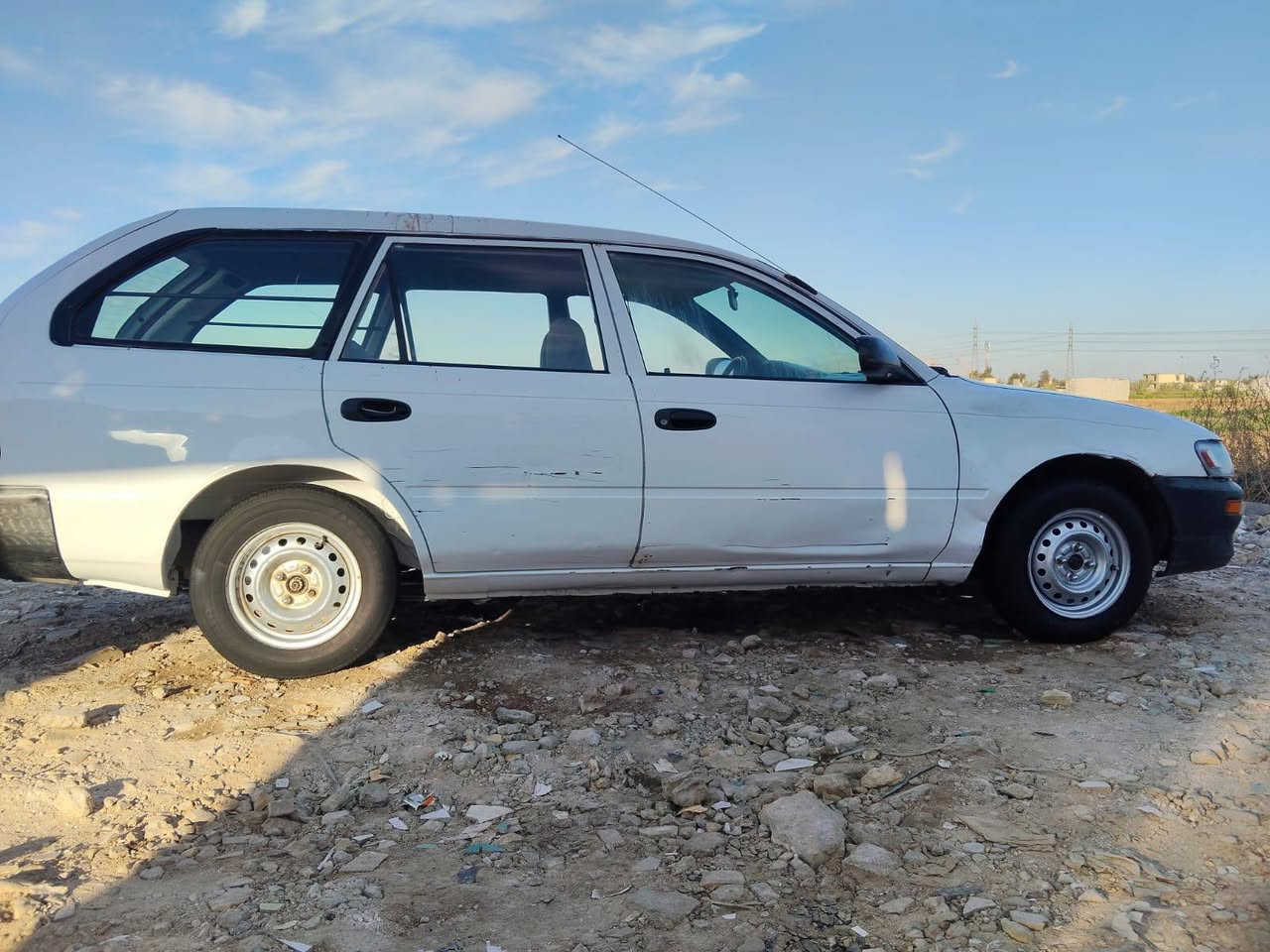 يالله الحلال للبيع
كرولا ستيشن موديل 1996
رقم الإنكليزي جديد مصفرة غرامات سنوية لسنة31
مكينة 1.4L مكفولة كير ومكينة طخم تاير جديد 
السعر 38 ورقة
الرقم:***********
