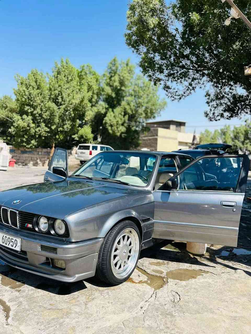 سلام عليكم بيم زعره مديل 1990 مكينه 25مسكر فانوس سياره كشرهه يخبل مابيه فقض بس صونده مال بور يحتاجلهه وترتيب الداخل لونه ابيض يردله تبديل سياره 123بطناش رقم بغداد الجديد مروحه عاصفه بيهه نزلات جدد وفيت بم جديد سياره مال جناي ممتعويه تجي وشوفهه . بعينك مكاني بغداد زعفرانيه عراضهه ٤٥ وبيهه مجال رقم ***********
